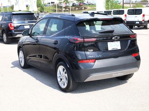 Used 2023 Chevrolet Bolt EUV LT FWD image 7