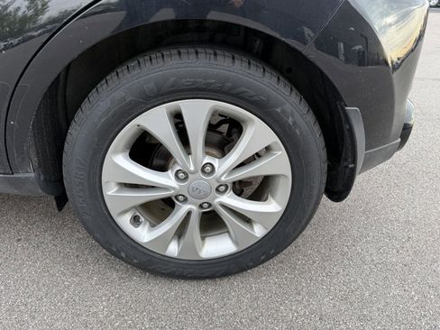 Used 2016 Kia Soul + FWD image 16