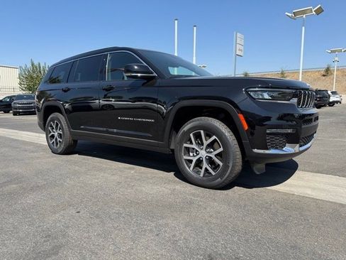 New 2025 Jeep Grand Cherokee L Limited w/ Luxury Tech Group II image 8