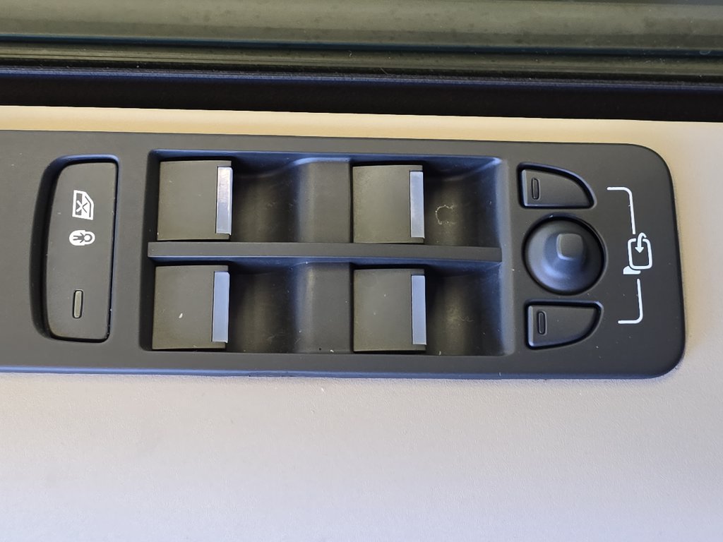 Certified 2025 Land Rover Discovery Sport S AWD/4WD image 30