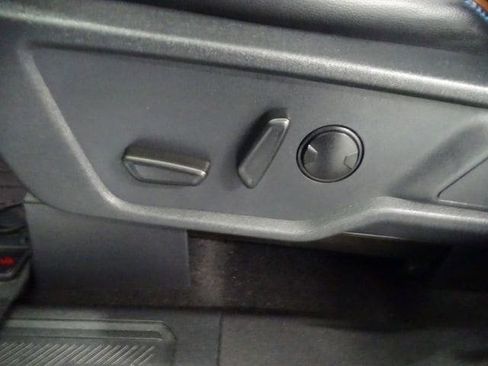 Used 2024 Ford Bronco Outer Banks AWD/4WD image 3