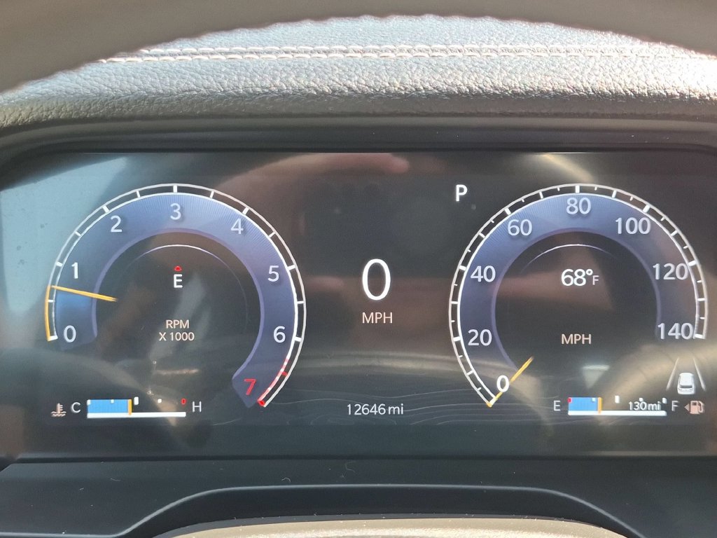 Used 2025 Jeep Grand Cherokee Limited AWD/4WD image 16