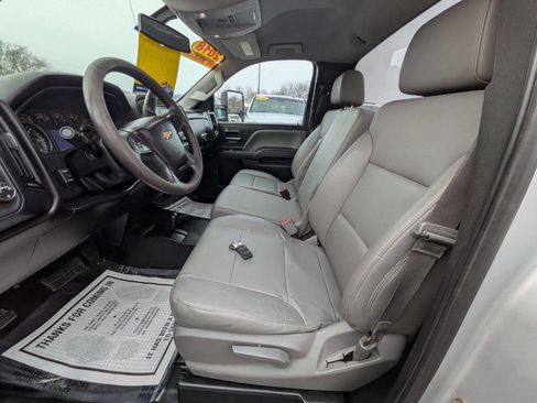 Used 2018 Chevrolet Silverado 2500 W/T w/ WT Convenience Package image 12