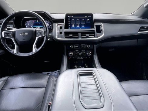 Used 2022 Chevrolet Suburban Z71 w/ Z71 Off-Road Package image 8