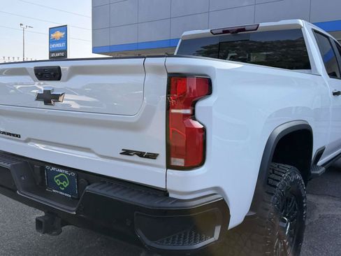 Certified 2025 Chevrolet Silverado 2500 ZR2 w/ Technology Package AWD/4WD image 6