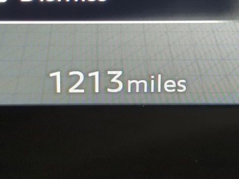 Used 2025 Nissan Kicks SR image 12