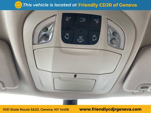 Used 2024 Chrysler Pacifica Touring-L image 20