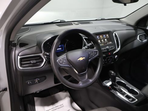 Used 2019 Chevrolet Equinox LT image 16