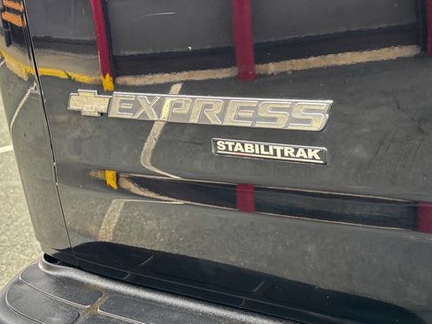 Used 2014 Chevrolet Express 2500 LS image 17