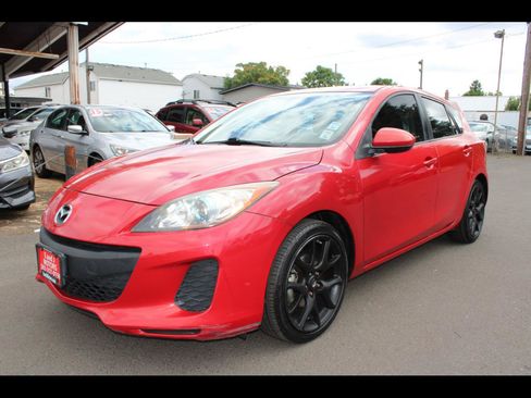 Used 2013 MAZDA MAZDA3 i Touring FWD image 1