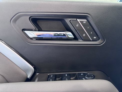 Certified 2025 Chevrolet Colorado ZR2 w/ Technology Package AWD/4WD image 27