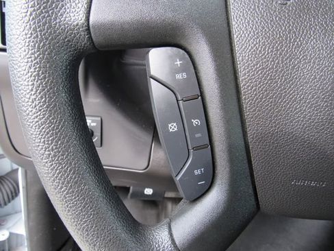 Used 2024 GMC Savana 2500 w/ Driver Convenience Package image 15