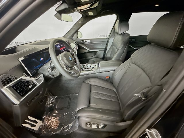 Used 2026 BMW X7 M60i AWD/4WD image 21