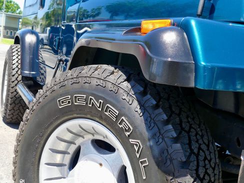 Used 1995 Jeep Wrangler Rio Grande AWD/4WD image 89