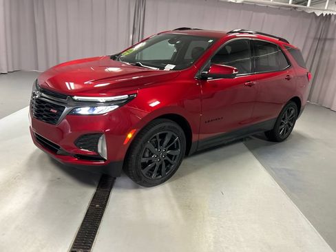 Used 2022 Chevrolet Equinox RS w/ RS Leather Package FWD image 3