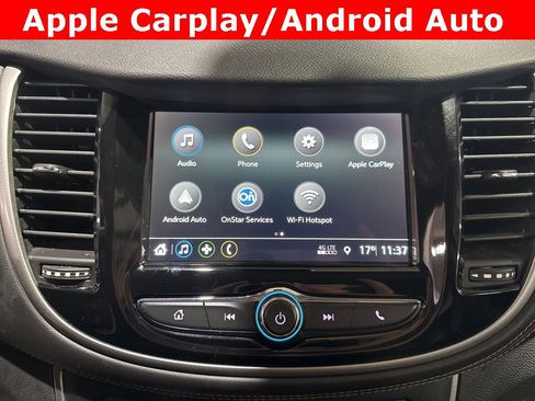 Used 2019 Chevrolet Trax LT w/ LT Convenience Package image 3