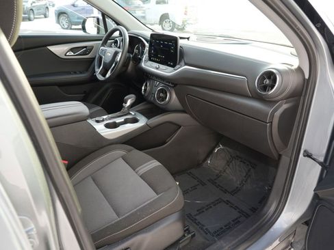 Used 2025 Chevrolet Blazer LT image 29