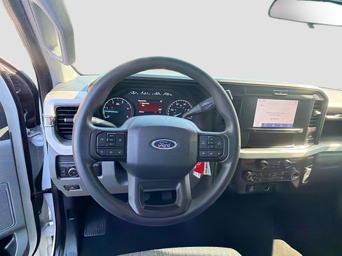 Used 2025 Ford F250 XLT image 36