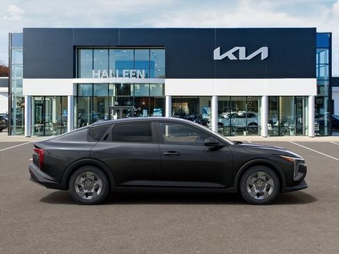 New 2026 Kia K4 FWD image 7