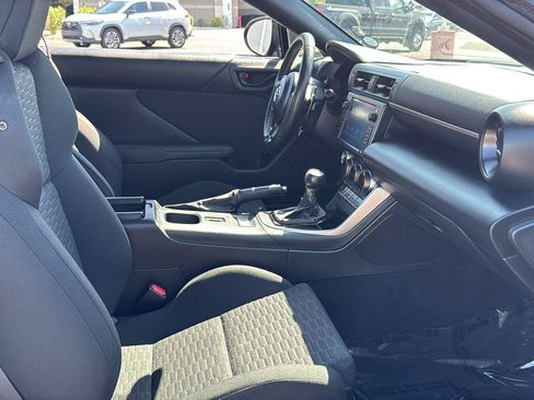 Used 2022 Toyota GR86 RWD image 25