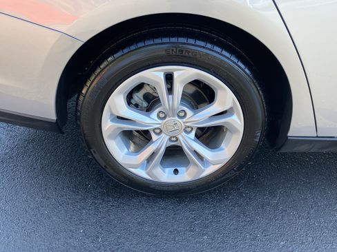 Used 2025 Honda Accord LX image 13