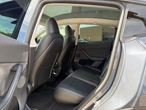Used 2023 Tesla Model Y Long Range image 7