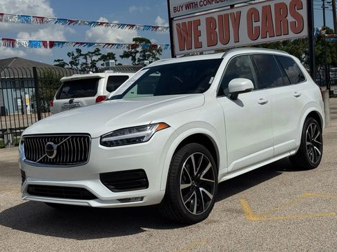 Used 2022 Volvo XC90 T6 Momentum w/ Advanced Package image 8