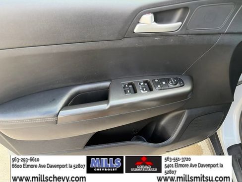 Used 2018 Kia Sportage LX FWD image 11