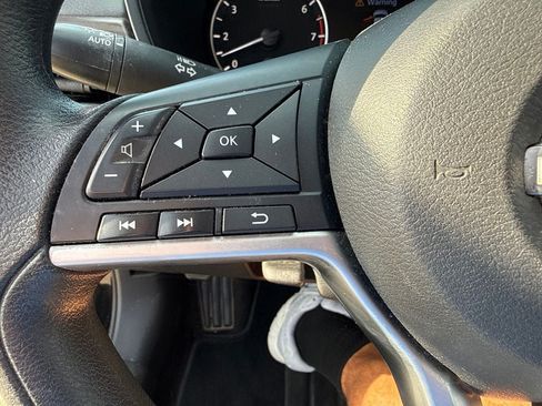 Used 2024 Nissan Altima 2.5 SV FWD image 27