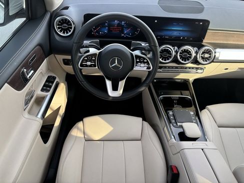 Certified 2023 Mercedes-Benz GLB 250 image 12