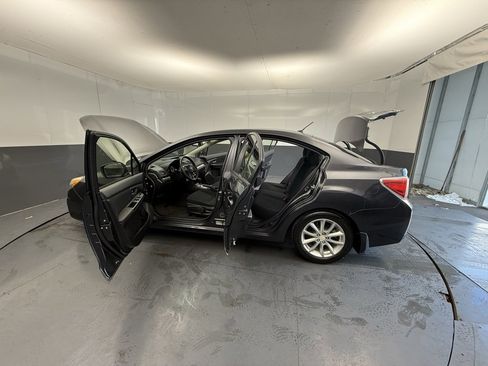 Used 2014 Subaru Impreza 2.0i Premium w/ All-Weather Package w/CVT image 18