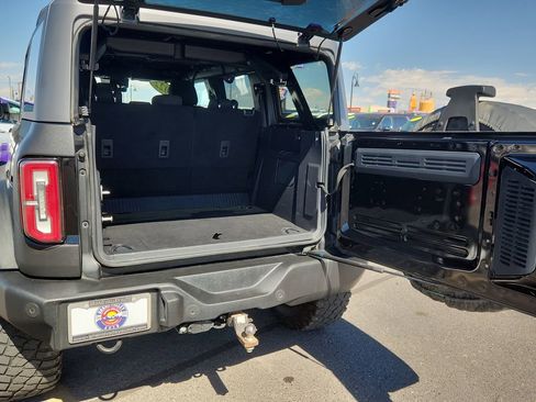 Used 2022 Ford Bronco Wildtrak image 11