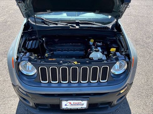 Used 2016 Jeep Renegade Latitude w/ Cold Weather Group AWD/4WD image 31
