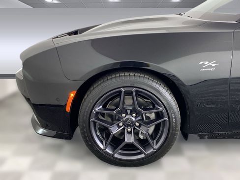Used 2025 Dodge Charger R/T w/ Quick Order Package 25M R/T image 9