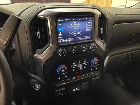 Used 2020 Chevrolet Silverado 1500 LT w/ All-Star Edition image 25