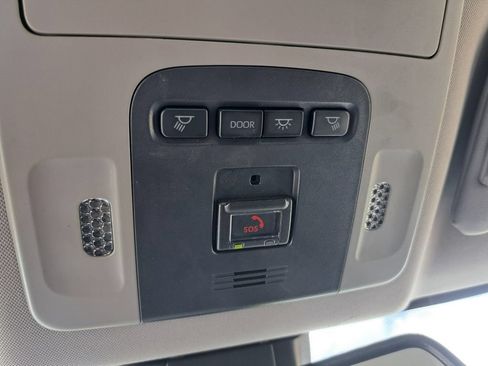 Used 2024 Toyota Camry XSE FWD image 15