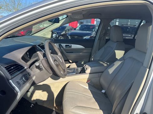 Used 2011 Lincoln MKX AWD image 14