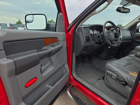 Used 2006 Dodge Ram 2500 Truck Laramie AWD/4WD image 16