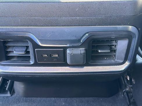 Used 2022 Chevrolet Silverado 2500 LTZ w/ LTZ Premium Package image 23