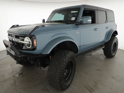 Used 2022 Ford Bronco Outer Banks w/ Sasquatch Package image 20