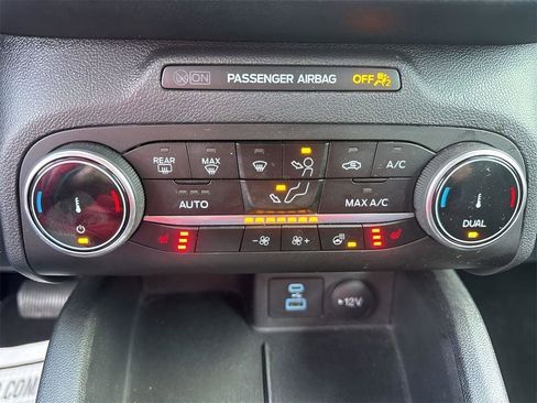Used 2023 Ford Escape Active image 28