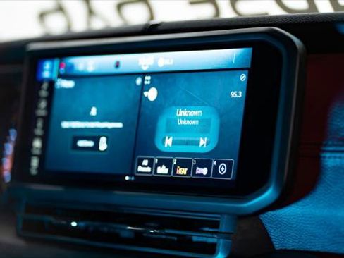 Used 2025 Jeep Gladiator Sport image 23