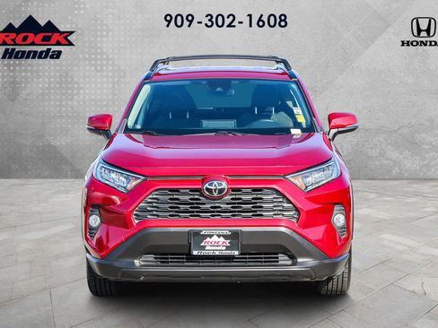 Used 2021 Toyota RAV4 XLE image 2