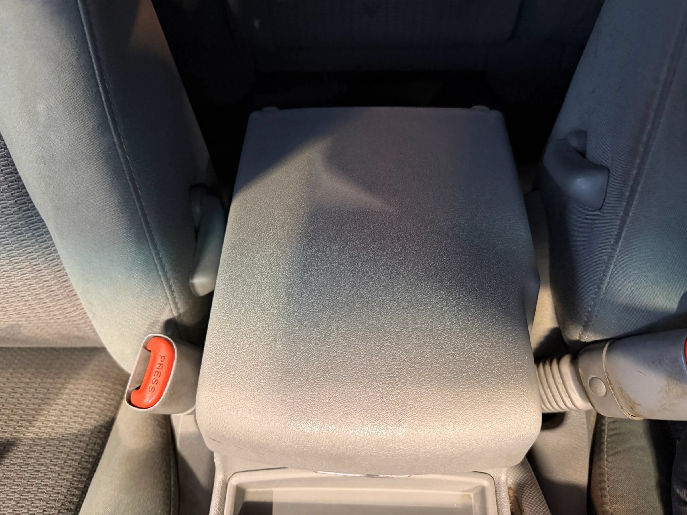 Used 2007 Jeep Commander Sport RWD image 23