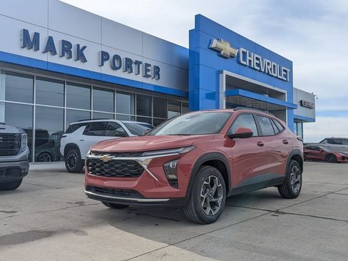 New 2026 Chevrolet Trax LT w/ Driver Confidence Package image 1