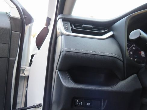 Certified 2023 Toyota RAV4 LE image 31