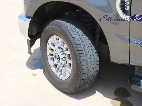 Certified 2020 Ford F250 XLT w/ XLT Premium Package AWD/4WD image 9