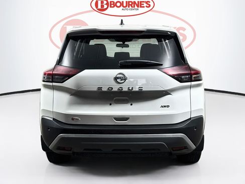 Used 2023 Nissan Rogue S AWD/4WD image 8