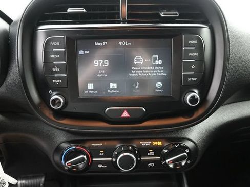 Used 2020 Kia Soul GT-Line FWD image 26
