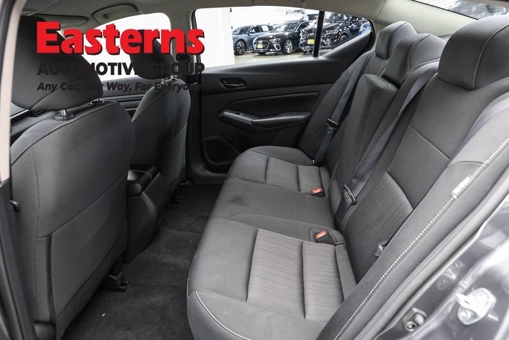 Used 2024 Nissan Altima 2.5 S FWD image 20